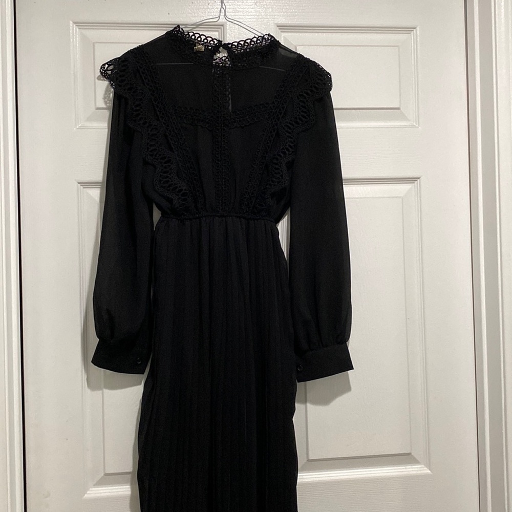 Midi chiffon pleated dress brand new never worn